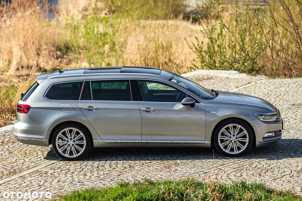 Volkswagen Passat Variant 2.0 TDI SCR 4Motion DSG Highline - 9