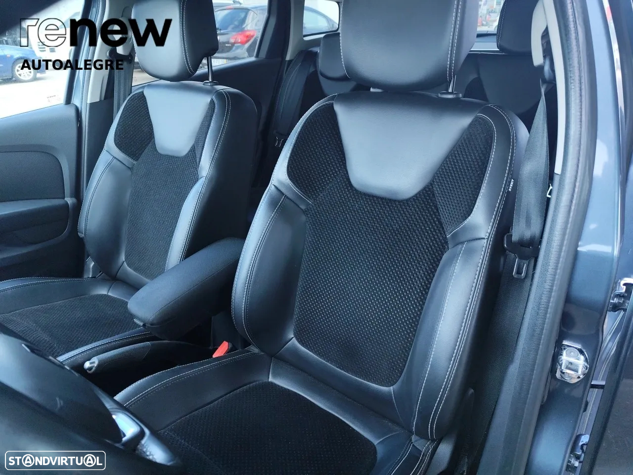Renault Clio Sport Tourer 1.5 dCi Confort - 12
