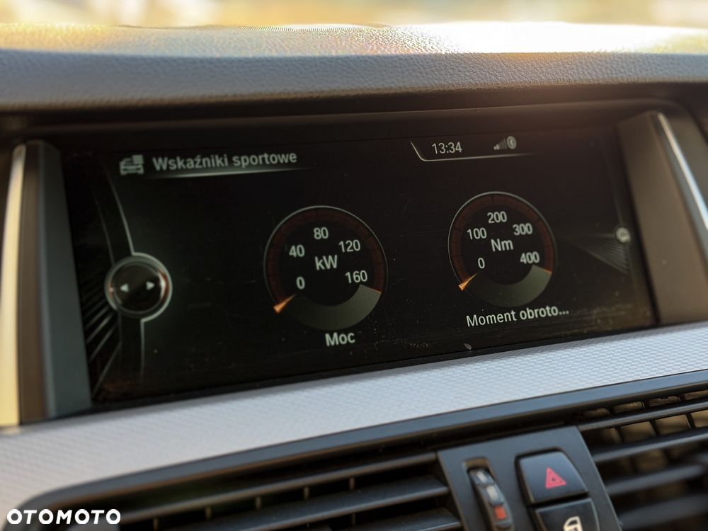 BMW Seria 5 520d xDrive - 26