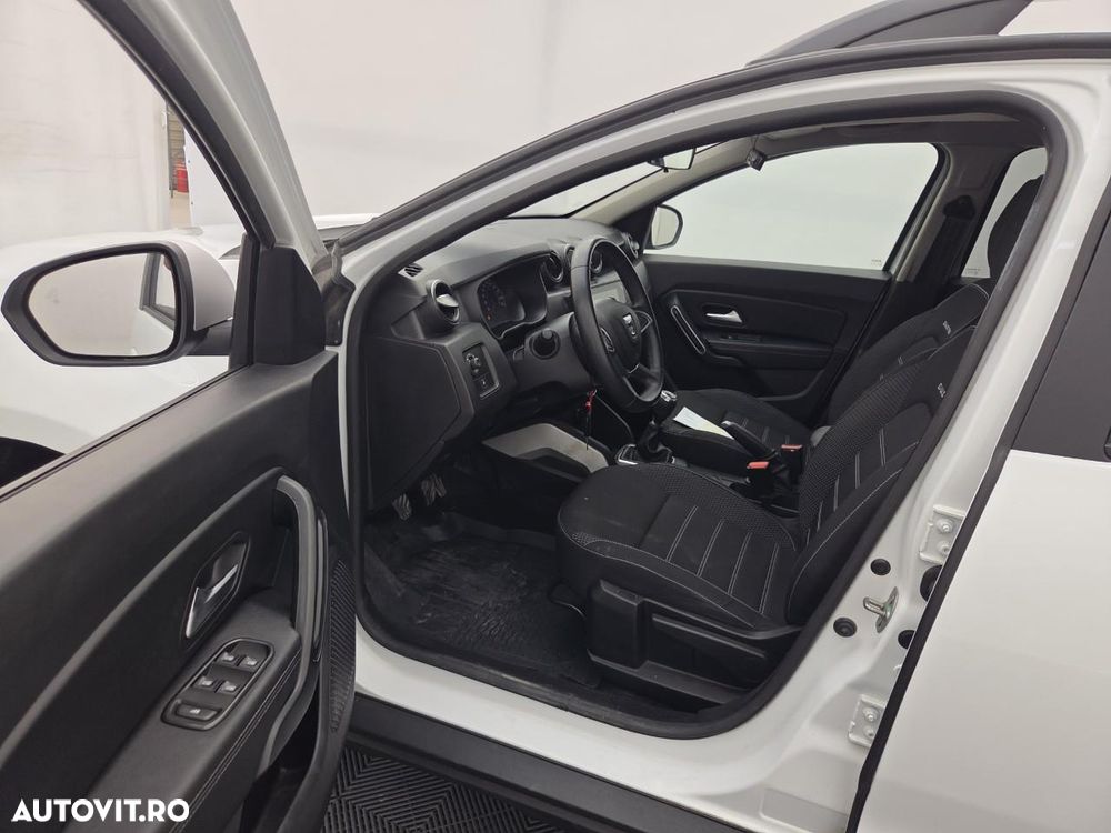 Dacia Duster 2022 photo 3