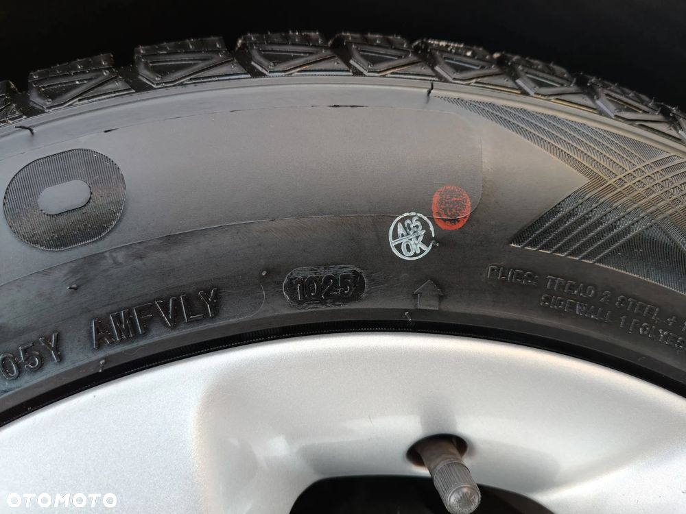 Opel Corsa 1.4 16V Energy - 31