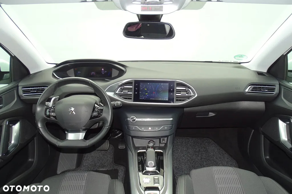 Peugeot 308 1.5 BlueHDi Allure Pack S&S EAT8 - 26