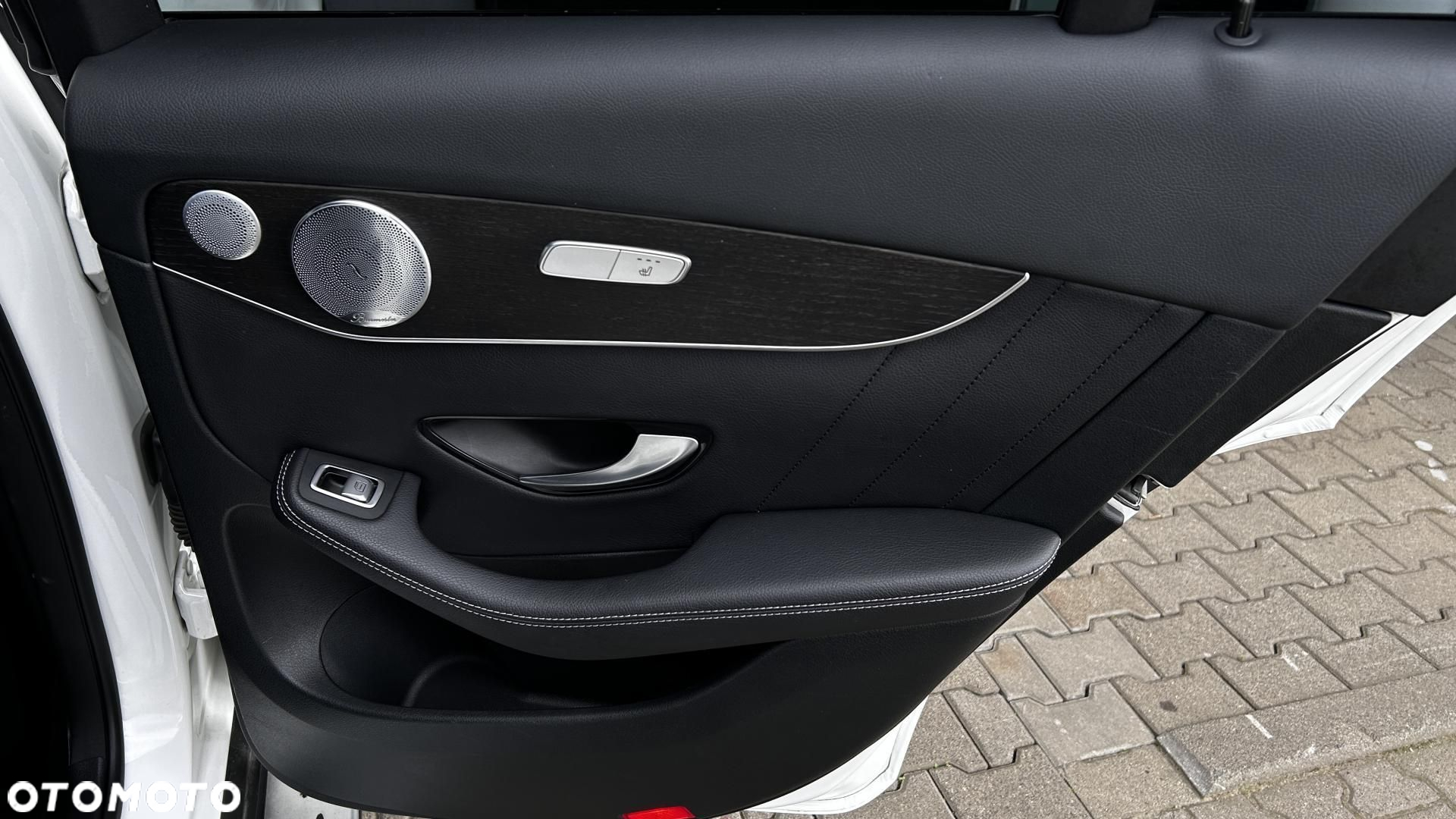 Mercedes-Benz GLC 300 4-Matic - 29