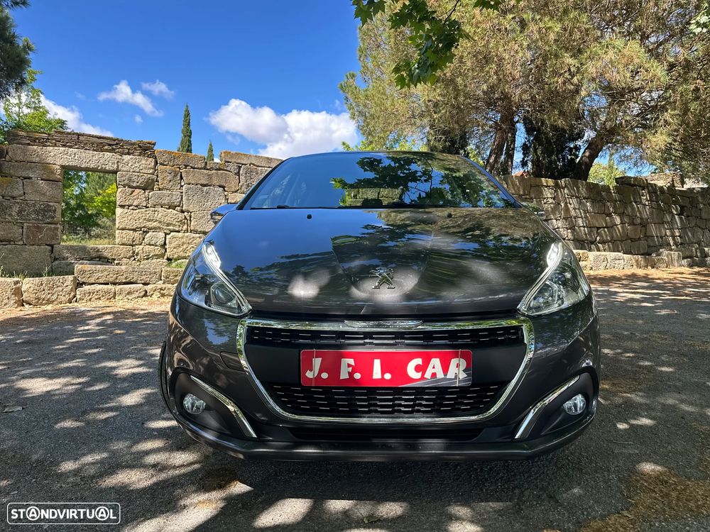 Peugeot 208 1.2 PureTech Signature - 3
