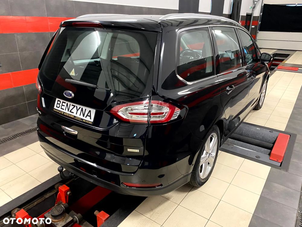 Ford Galaxy 2.0 EcoBoost Titanium - 11