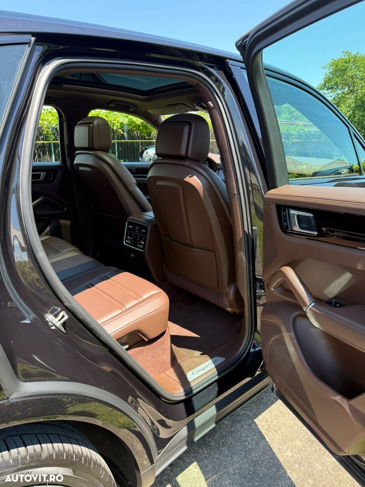 Porsche Cayenne Standard - 14