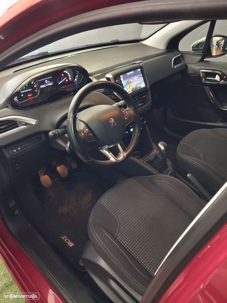 Peugeot 208 1.2 PureTech Style - 10
