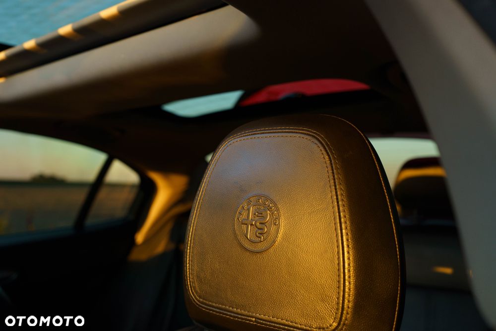 Alfa Romeo Giulia 2.0 Turbo Veloce Q4 - 38