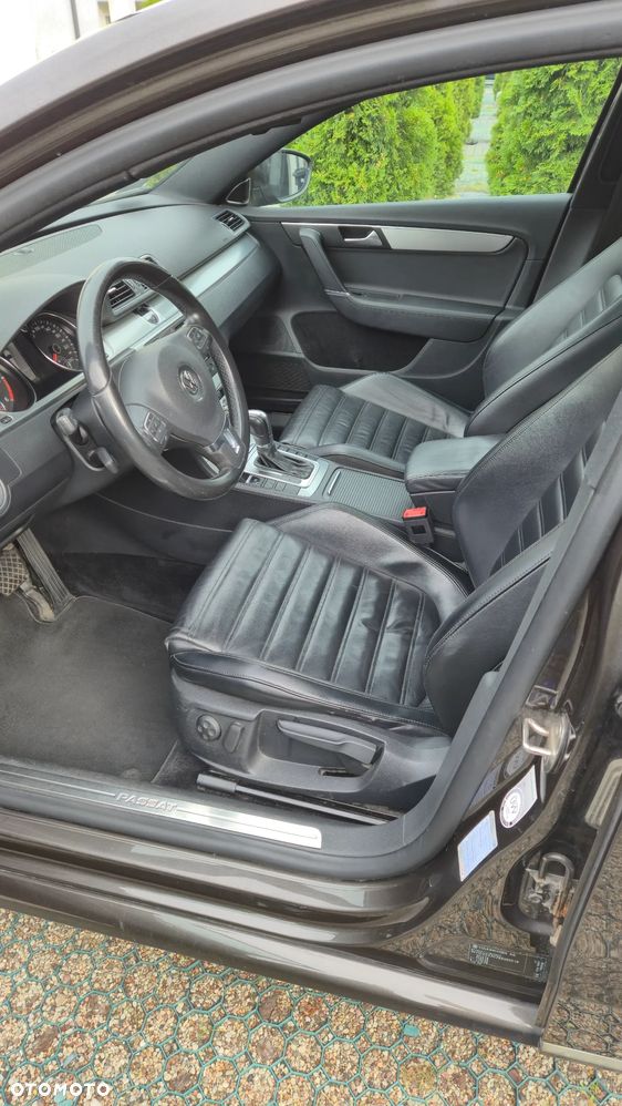 Volkswagen Passat - 9