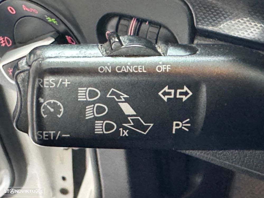 VW Golf Variant 1.6 TDi Confortline - 15