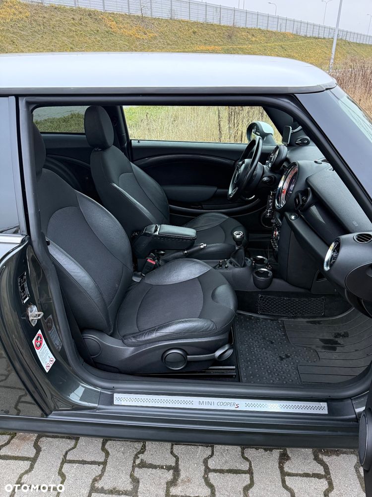 MINI Cooper S Standard - 16