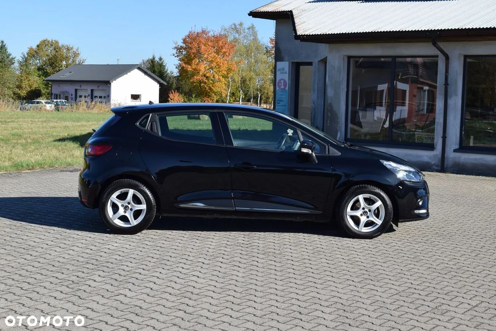 Renault Clio - 9