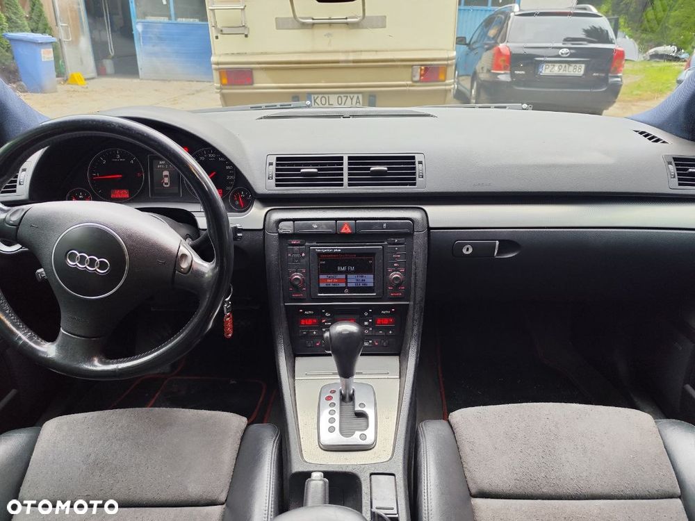 Audi A4 Avant 2.5 TDI Multitronic - 17