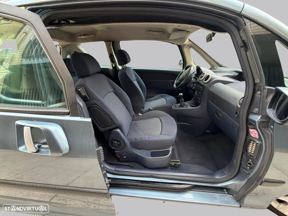 Peugeot 1007 - 14