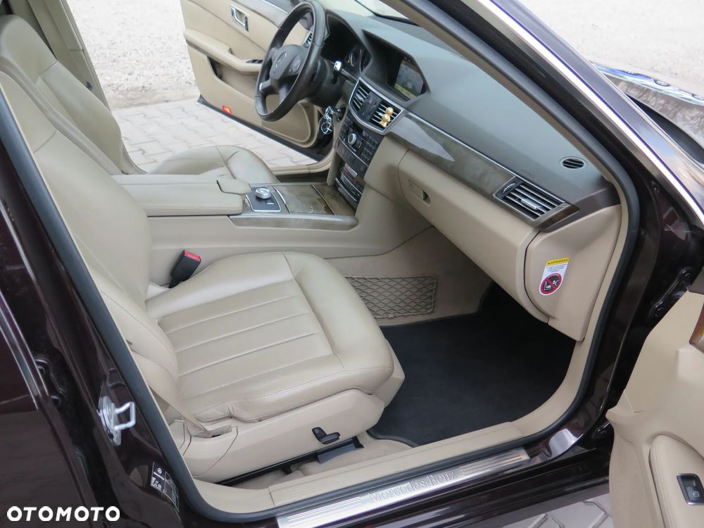 Mercedes-Benz Klasa E 350 CDI BlueEff Elegance - 23