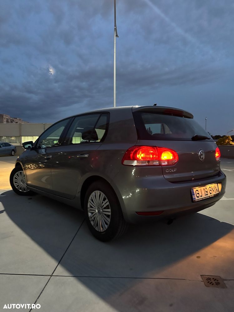 VOLKSWAGEN Golf 2011 — imagine 12