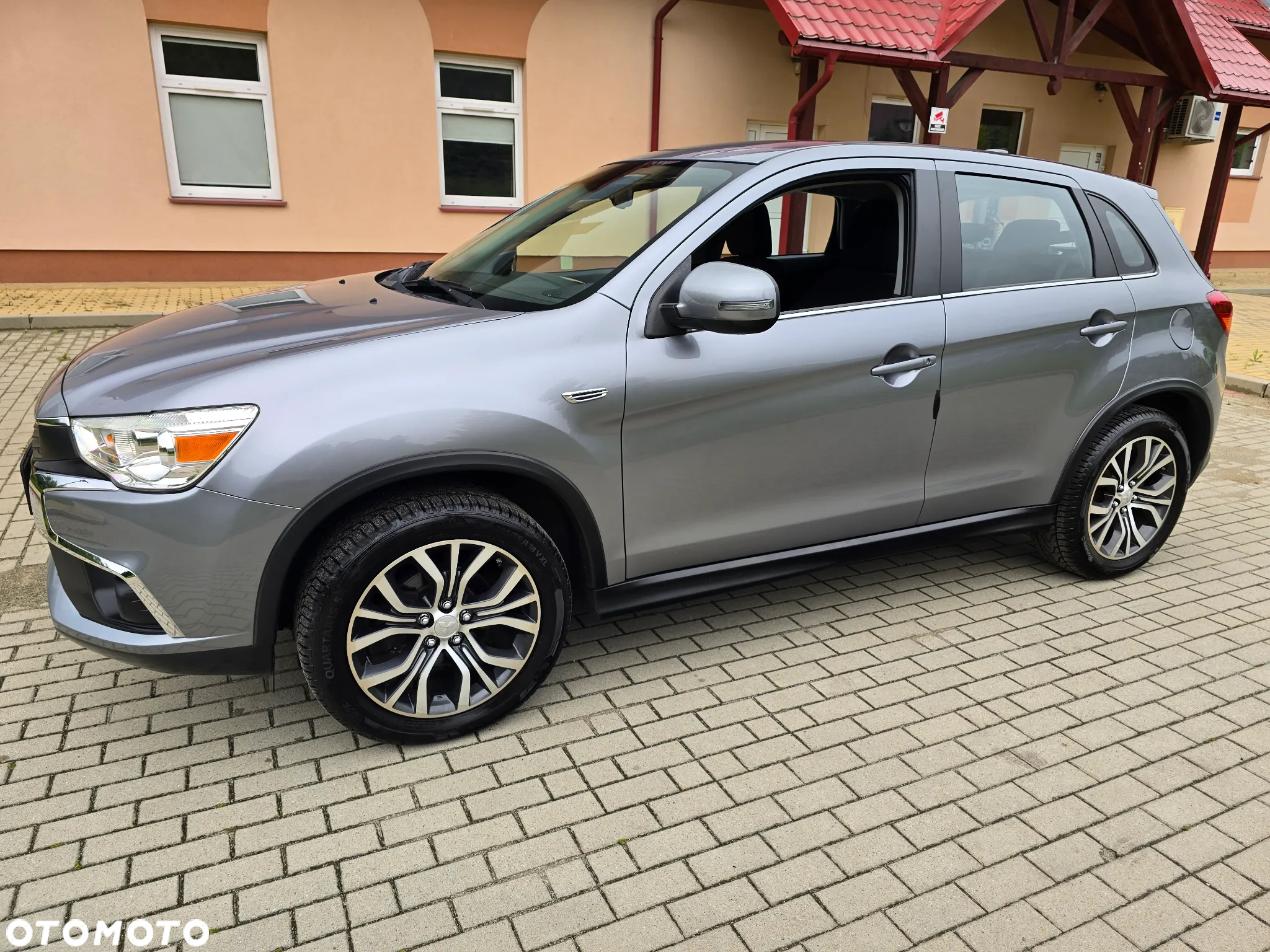 Mitsubishi ASX 1.6 2WD Diamant Edition - 12