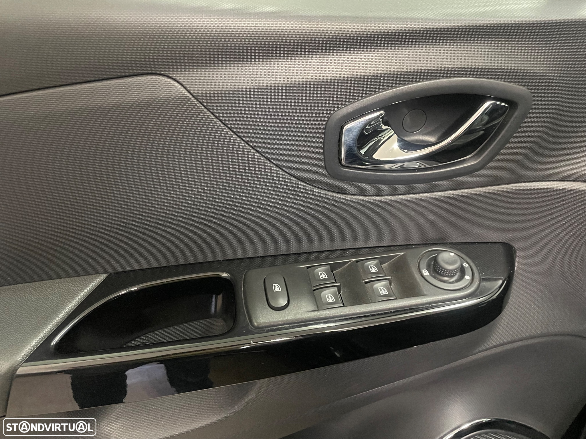 Renault Captur 1.2 TCe Exclusive EDC - 11