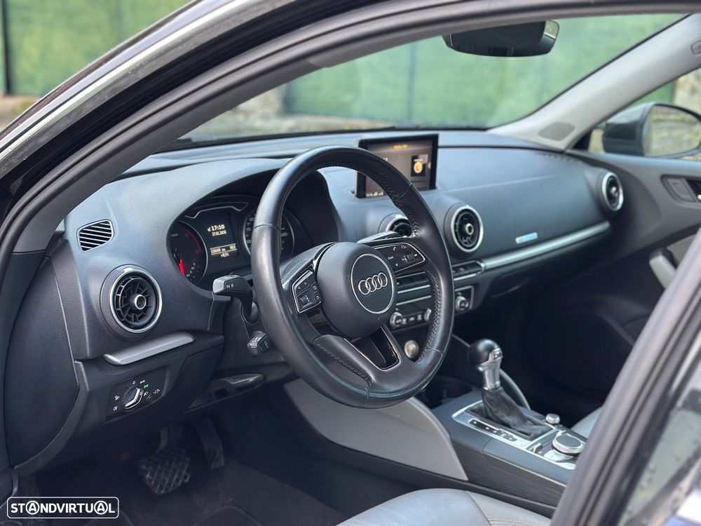 Audi A3 Sportback 1.6 TDI Sport S tronic - 24