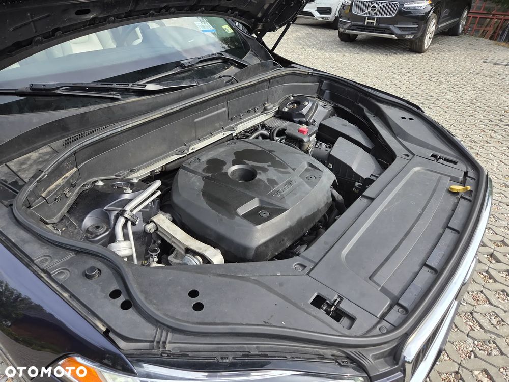 Volvo XC 90 T6 AWD Momentum 7os - 31