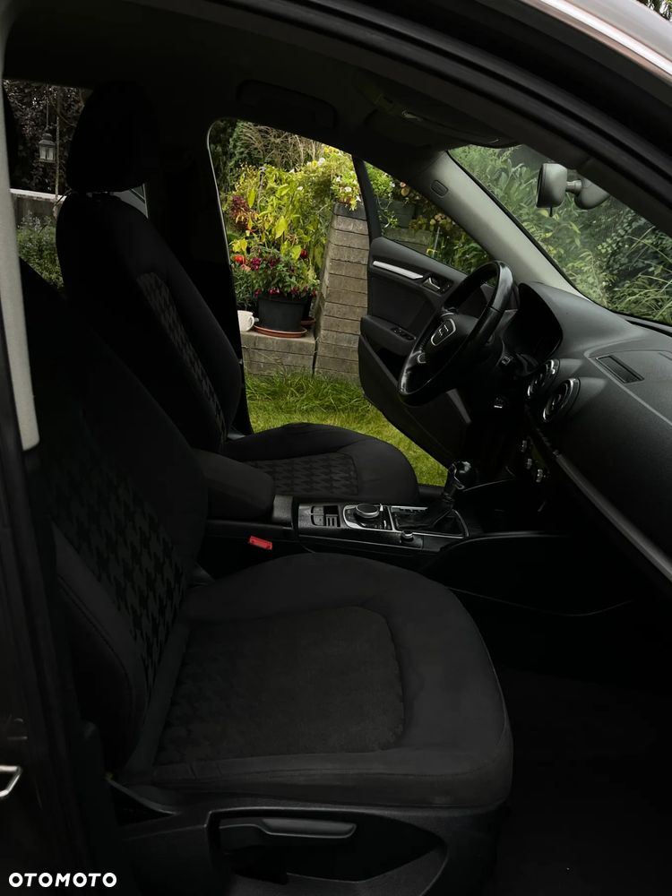Audi A3 Sportback - 13