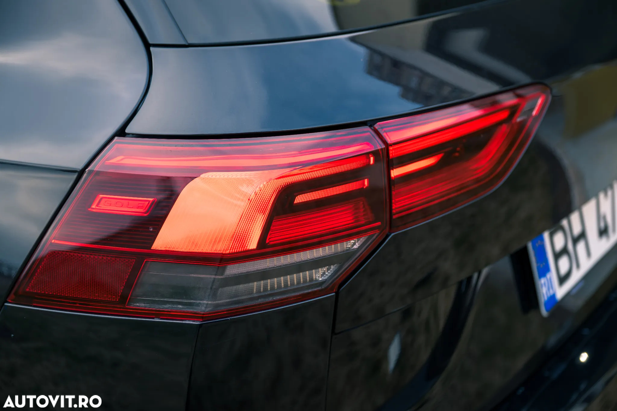 Volkswagen Golf - 12
