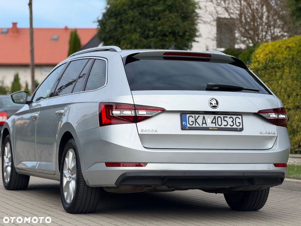 Skoda Superb 2.0 TDI 4x4 Style DSG - 4