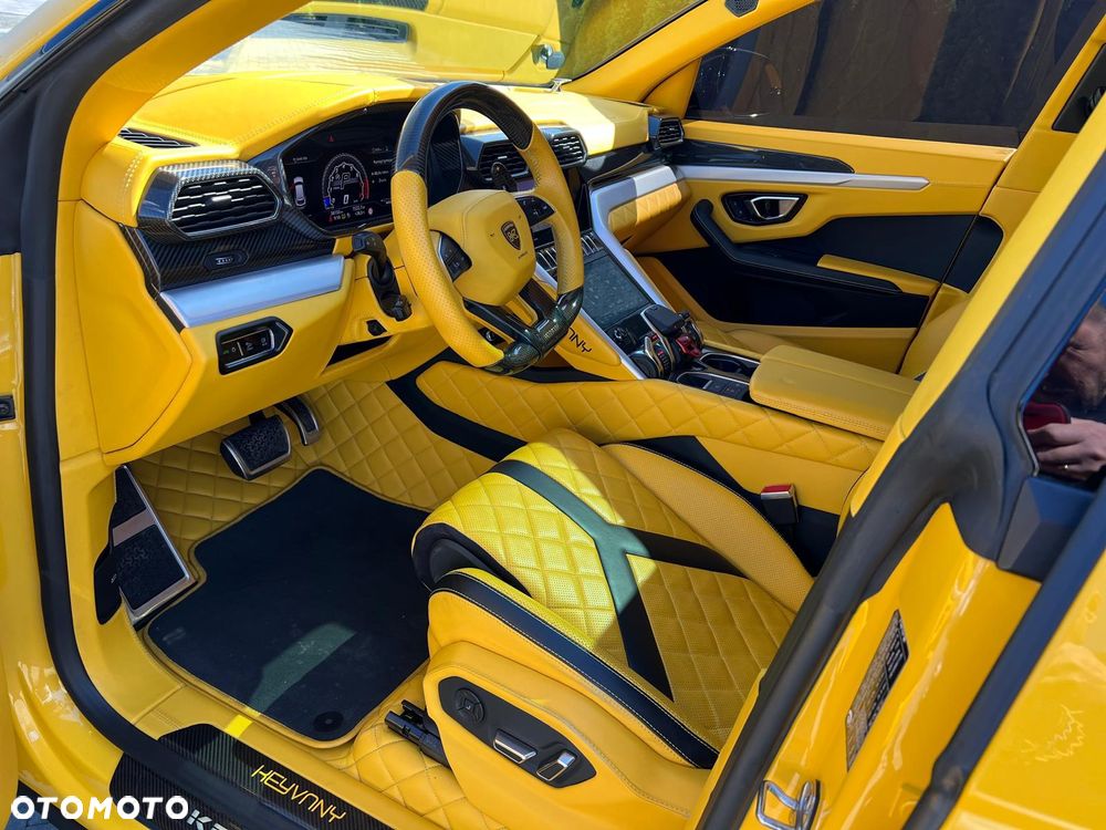 Lamborghini Urus Standard - 19