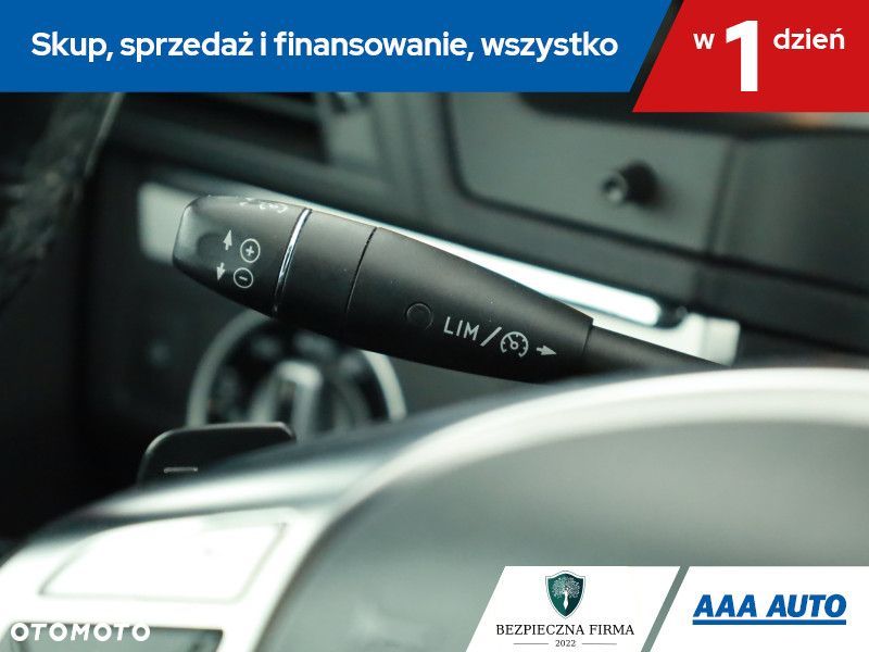 Mercedes-Benz Klasa E - 17