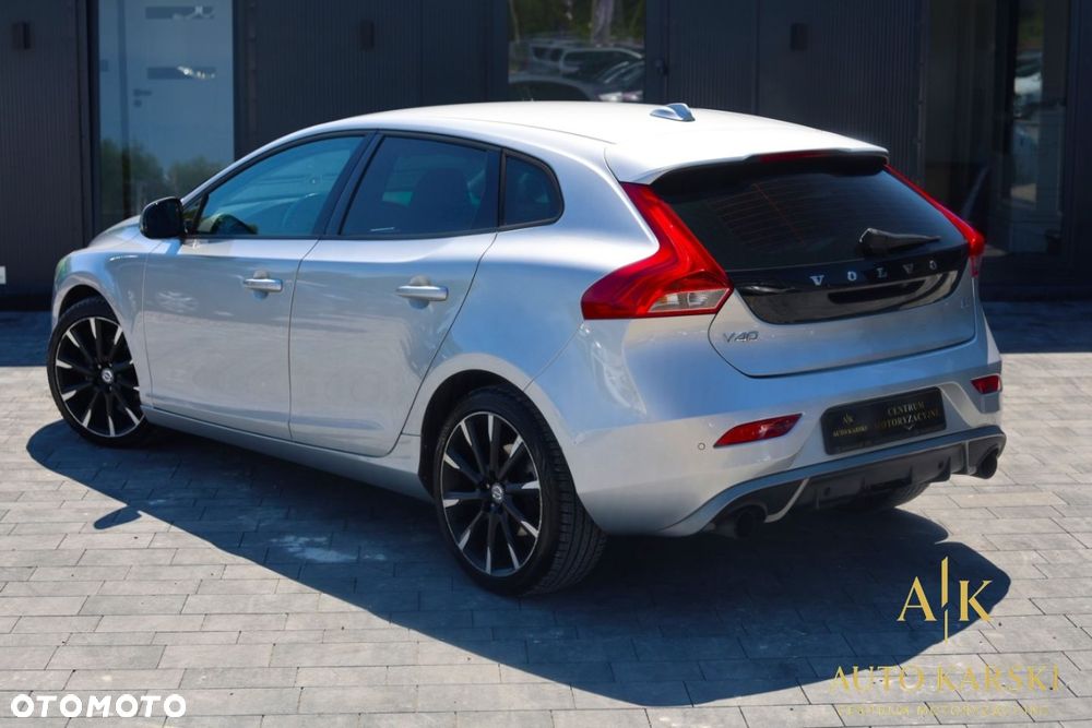 Volvo V40 - 17