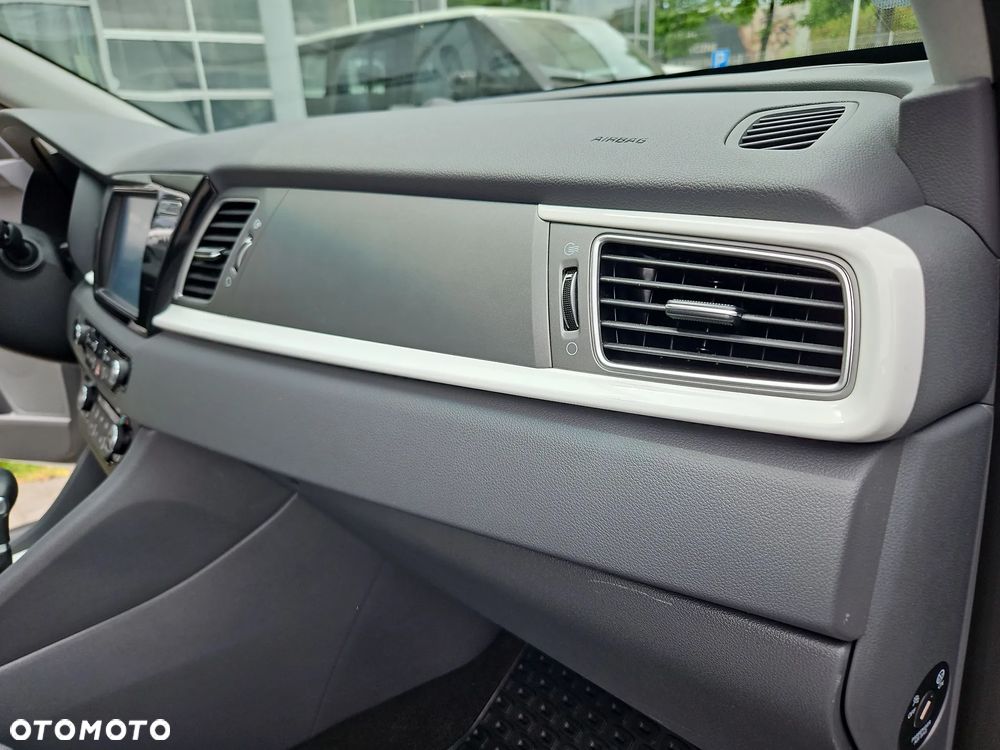 Kia Niro 1.6 GDI Hybrid XL - 28