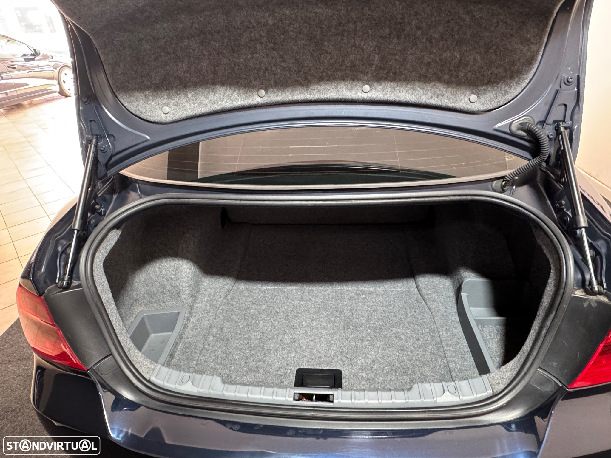 BMW 320 d Exclusive - 7