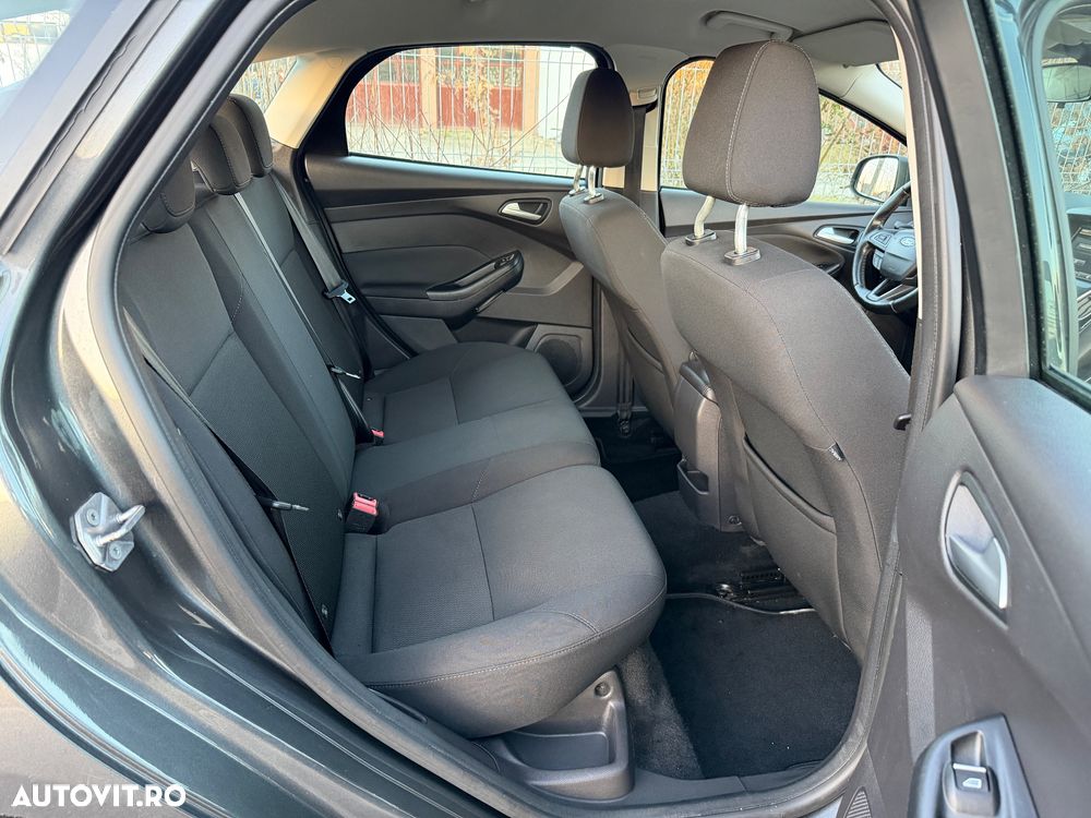 Ford Focus 1.5 TDCi DPF Start-Stopp-System COOL&CONNECT - 11