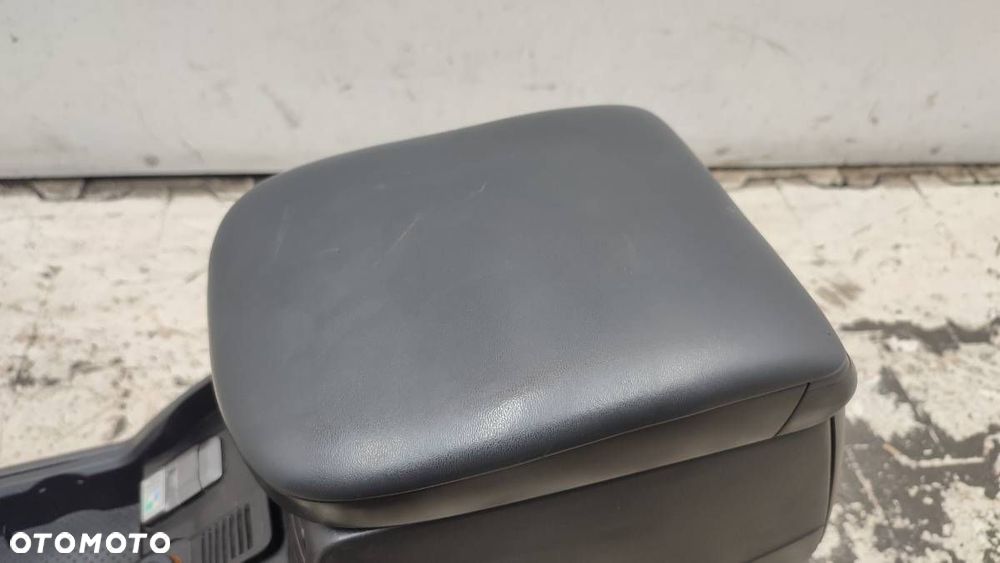 TUNEL ŚRODKOWY PODŁOKIETNIK FIAT CROMA 2008 EU - 5