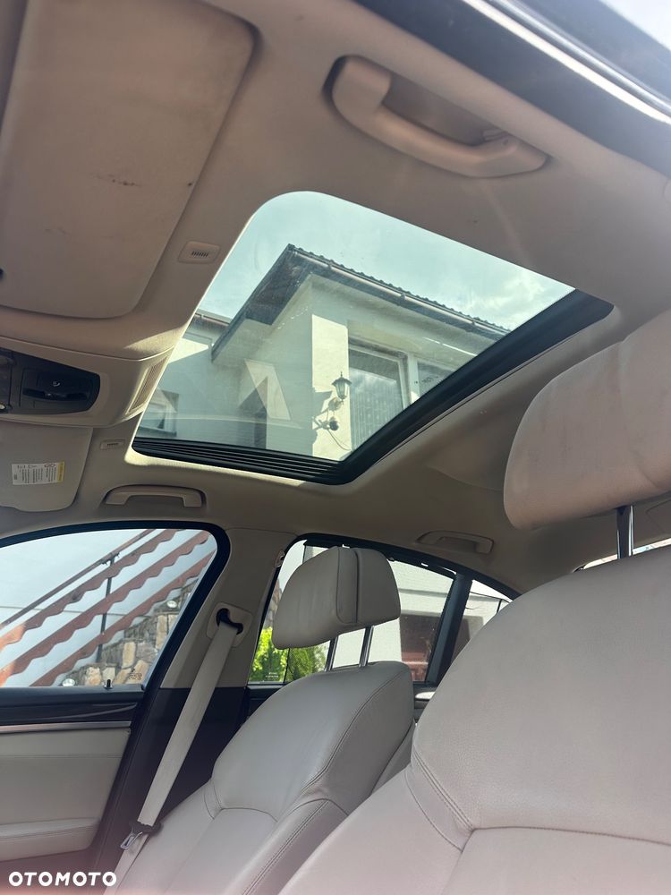 BMW Seria 5 - 16