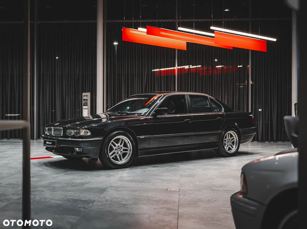 BMW Seria 7 - 25