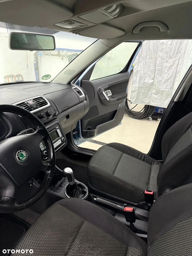 Skoda Roomster 1.4 16V Scout PLUS EDITION - 19