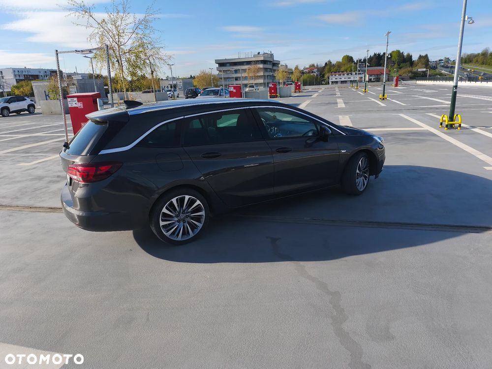 Opel Astra 1.6 BiTrb D (CDTI) Start/Stop Dynamic - 2