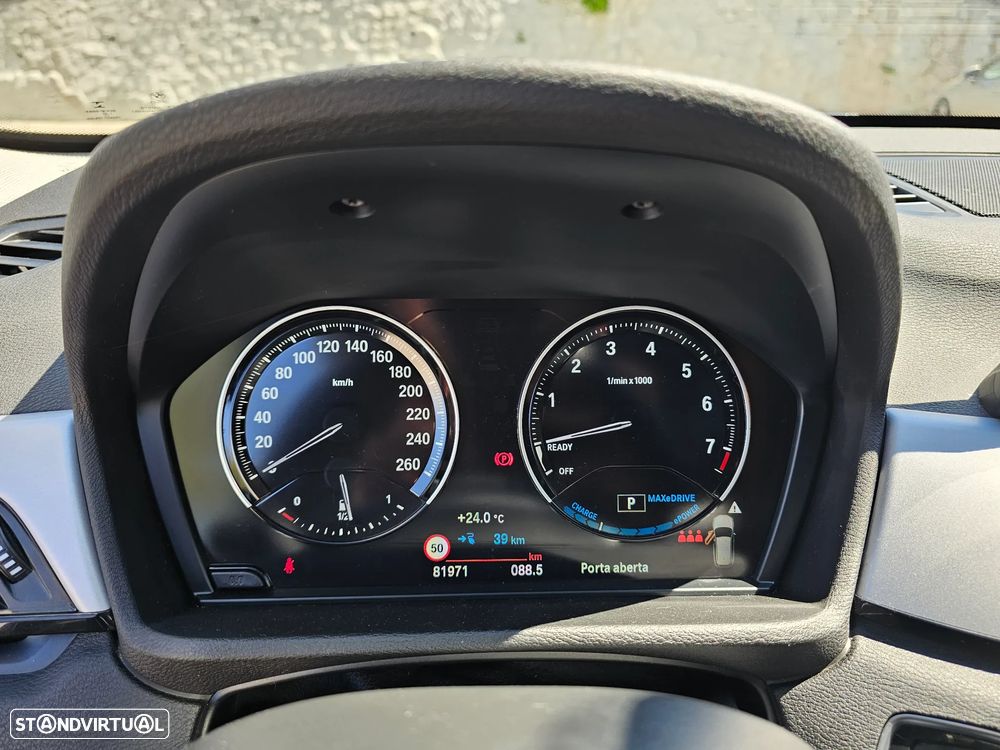 BMW X1 25 e xDrive Corporate Edition - 11