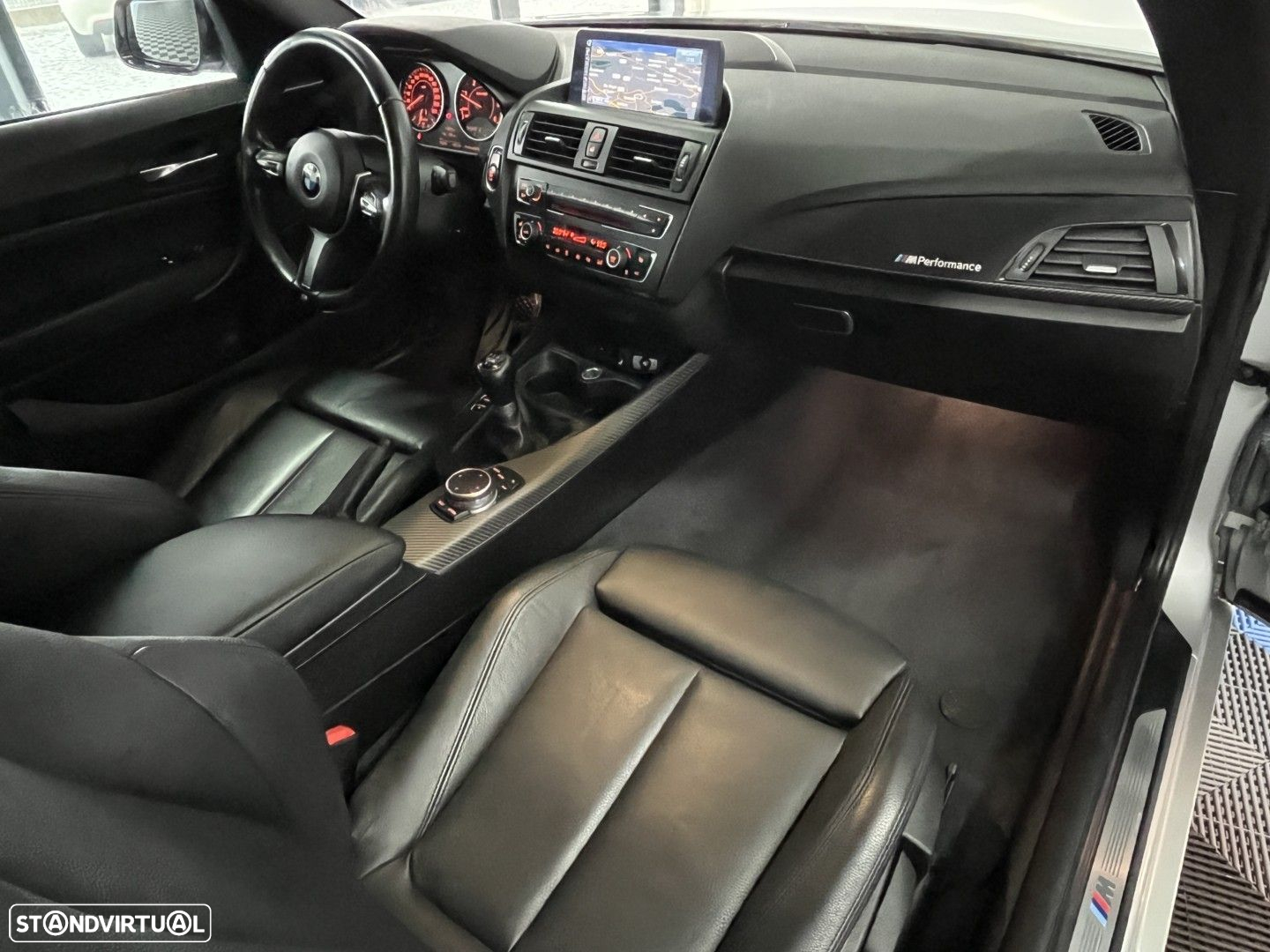 BMW 218 - 11
