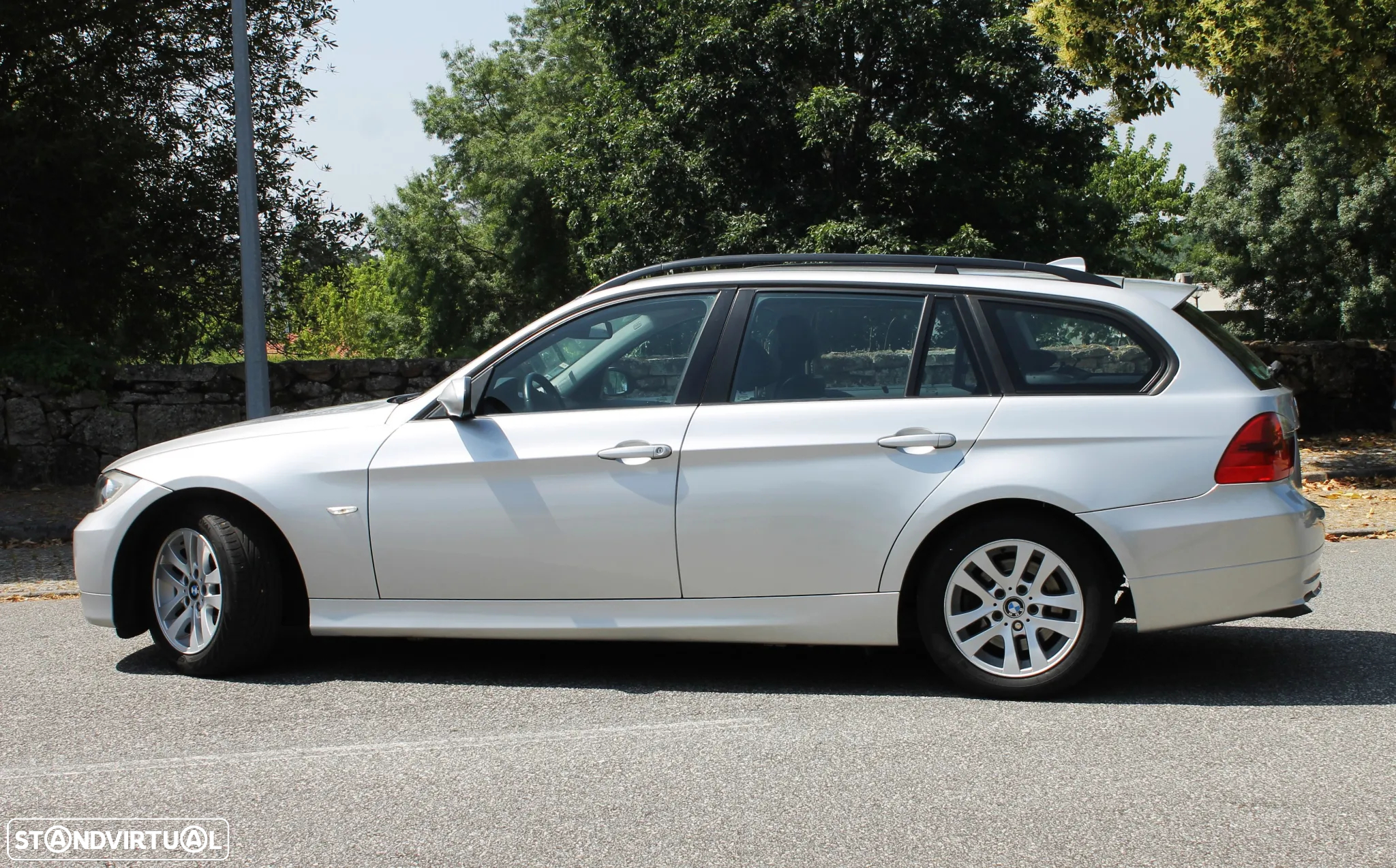 BMW 320 d Touring Exclusive - 18