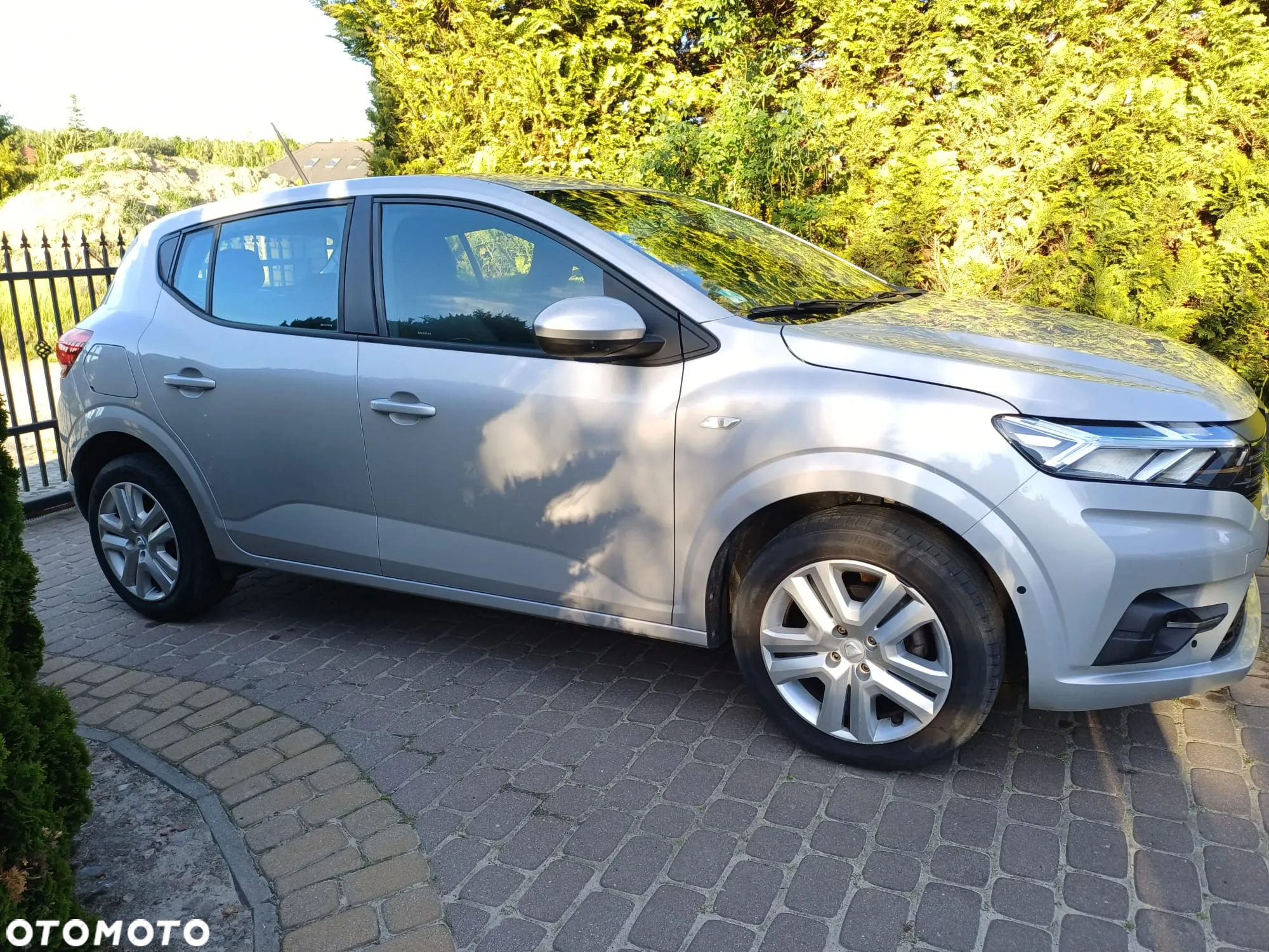 Dacia Sandero 1.0 TCe Laureate S&S - 4