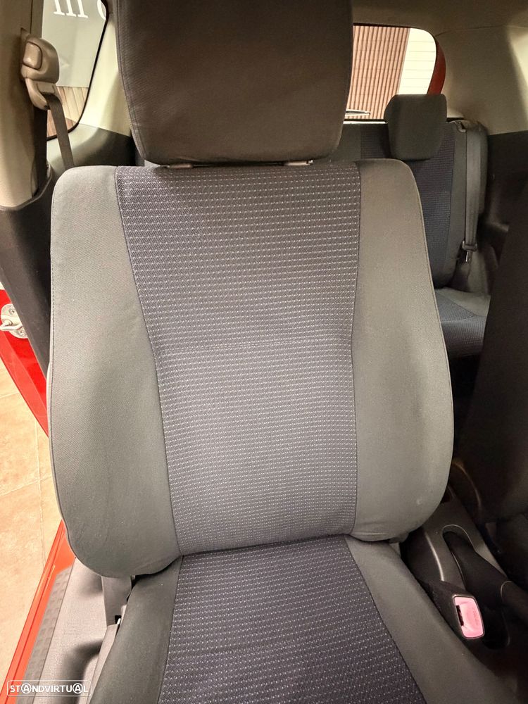 Suzuki Swift 1.3 DDiS GLX - 33