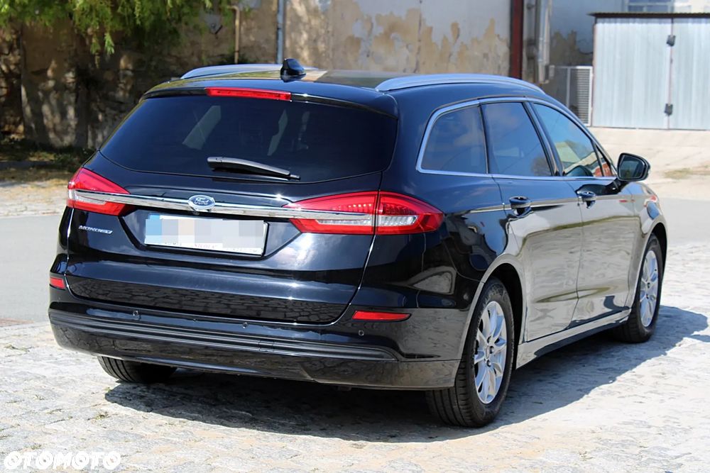 Ford Mondeo - 11