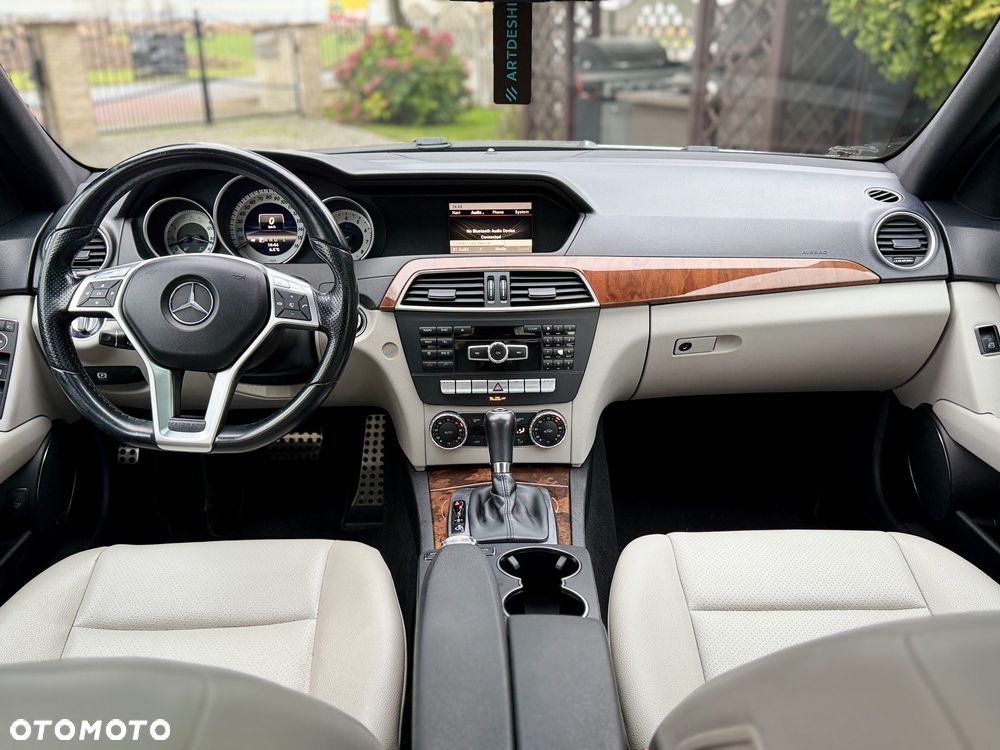 Mercedes-Benz Klasa C 350 4Matic (BlueEFFICIENCY) 7G-TRONIC Elegance - 7