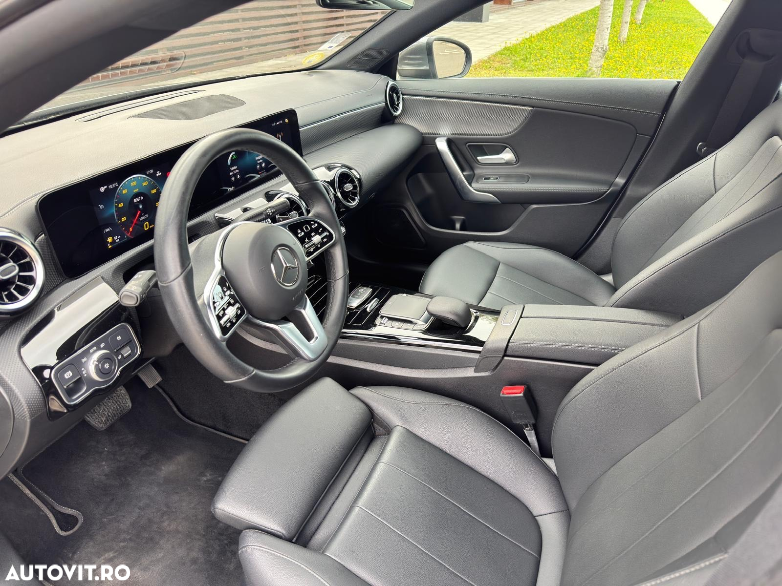 Mercedes-Benz CLA - 12