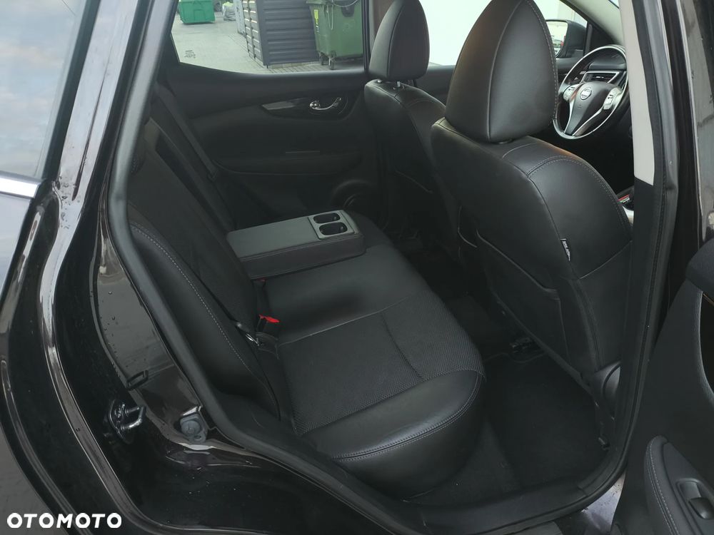 Nissan Qashqai 1.2 DIG-T Xtronic TEKNA+ - 23