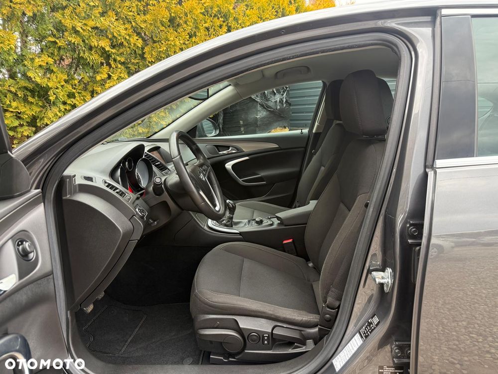 Opel Insignia 1.6 Turbo Edition - 12