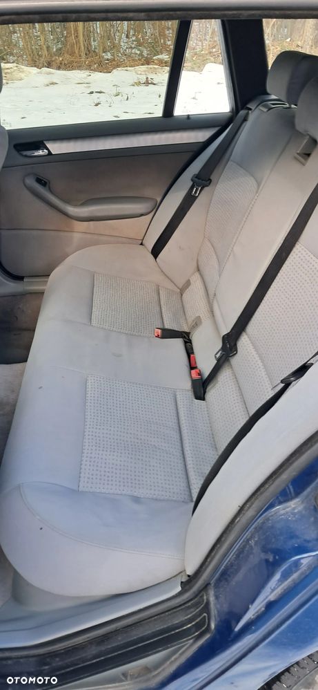 BMW Seria 3 320d - 8