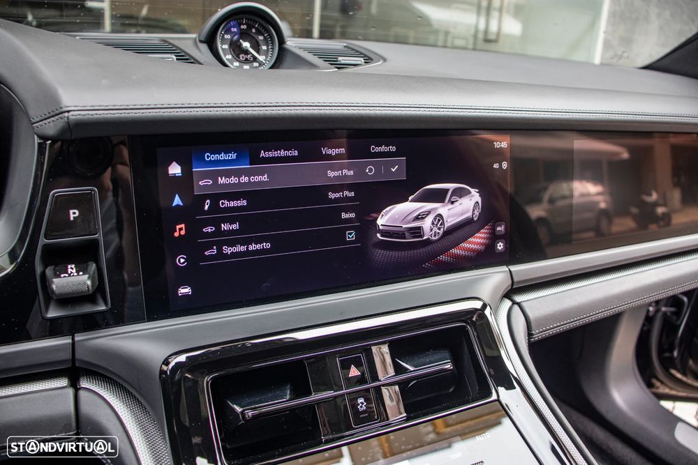 Porsche Panamera 4 E-Hybrid - 25